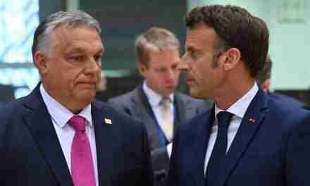 Ue, rinviato il bilancio: Orban si oppone all’inclusione dei fondi destinati a Kiev. Macron: “Sia europeo”